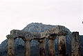 Vista del Acrocorinto desde las ruinas del templo de Afrodita.