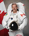English: Canada. Chris Hadfield, astronaut and first Canadian to walk in space. Русский: Канада. Кристофер Хэдфилд, астронавт и первый канадец в космосе.