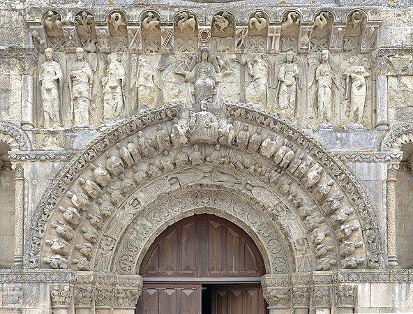 Tympan du portail principal de l'église Saint-Médard de Thouars - Deux-Sèvres Prix « Société française d'Archéologie »