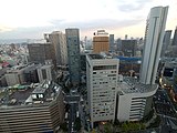 大阪駅中央口前のビル群