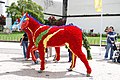 Cavalo decorado com flores, alusivo à celebração da Festa da Flor
