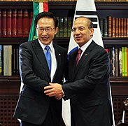 韓国の李明博大統領と（2010年7月1日）