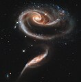 14. A Hubble űrtávcső felvétele a 300 millió fényévre fekvő Arp 273 galaxiscsoportról az Andromeda csillagképben (javítás)/(csere)