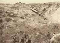 1910-இல் சுங்கை பீசியில் ஐரோப்பியர் ஈயச் சுரங்கம்
