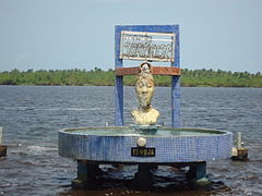 Statue en l'honneur de la divinité Yemoja.