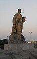 تمثال عباس العقاد