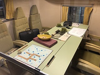 MQF002 Apollo mobile quarantine facility with inside folding table