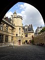 Hôtel de Cluny – architektura gotyku i renesansu