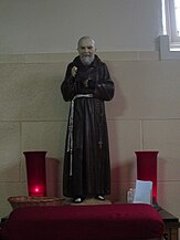 Scultura di Padre Pio a Carey, Ohio.
