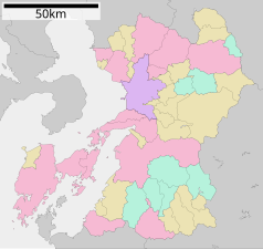Mapa konturowa prefektury Kumamoto, u góry po prawej znajduje się punkt z opisem „Ubuyama”
