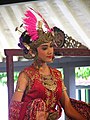 Danseuse dans le style de Yogyakarta