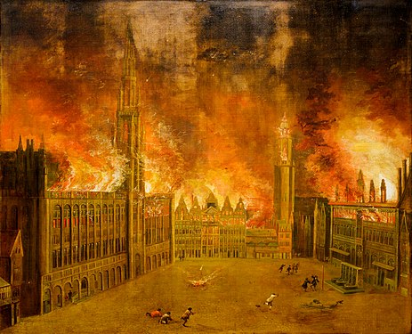 La Grand-Place en feu la nuit du 13 au 14 août 1695 (anonyme, musée de la Ville de Bruxelles) : la Maison du Roi d'Espagne et ses voisines dans le fond.