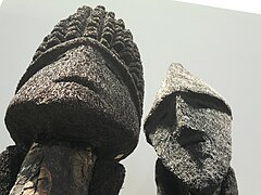 Arts of Africa, Asia, Oceania and Americas (Louvre) 4.jpg