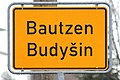 Dwujęzyczna tablica z nazwą miasta w Budziszynie