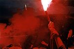1998: Hannover 96 gegen Tennis Borussia Berlin – bengalisches Feuer im Niedersachsenstadion