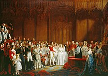Peinture représentant une foule autour de deux personnes en tenue de mariage.