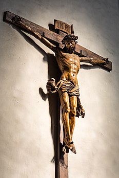 Crucifixo na igreja paroquial e de peregrinação de Kefermarkt, Alta Áustria. (definição 3 846 × 5 769)
