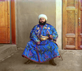 1. Alim Khan (1880–1944), az utolsó buharai emír (a kép egyike az első színes fényképeknek, Szergej Mihajlovics Prokugyin-Gorszkij készítette 1911-ben). (javítás)/(csere)