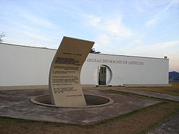 Minnesmärke i Itabira över Carlos Drummond de Andrade.