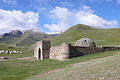 Ruiny karavanserialu v Kirgizsku
