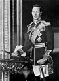 крал Джордж VI (1895 – 1952) – дядо по майчина линия
