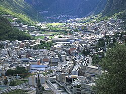 View o Andorra la Vella an a sma pairt o Escaldes-Engordany