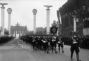 Парад к 50-летию Адольфа Гитлера. Апрель 1939 года