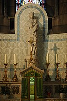 Statue de la Vierge à l'Enfant en pierre de Lens, Émilien Cabuchet, chapelle de la Vierge et du Saint-Sacrement.