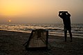 صيد المحار من أمام شواطئ بورسعيد