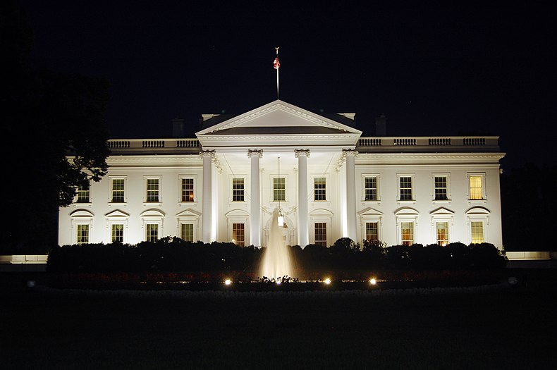 The White House Neoclassical and Palladian architecture finished in 1800.