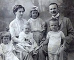 Csorba György és családja