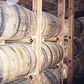リンチバーグのジャック・ダニエル蒸溜所に並ぶウイスキー樽