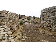 Entrada fortificada y desviada del castro de Las Cogotas (provincia de Ávila).