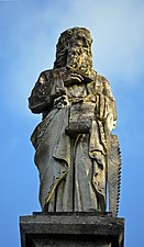Sculpture d'Isaïe sur l'un des angles de la chapelle du Petit-Luc - Les Lucs-sur-Boulogne, Vendée