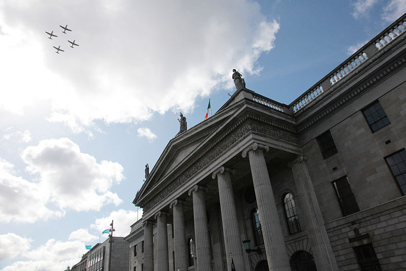 File:1916 Commeration of the Easter Rising Wreath Laying at GPO (4489080081).jpg