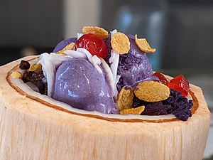 One of the most popular desserts in the Philippines which is made of mixed ingredients such as nata de coco, ube jam, leche flan, sago and gulaman, and more. Photograph: Daragang Nagueña (CC BY-SA 4.0)