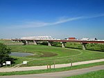 渡良瀬川に架かる三国橋（0.55 km, 茨城県古河市）