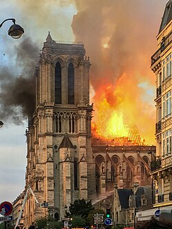 d Kathedrale Notre-Dame brännt