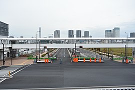 「環二通り」上の見学者通路、北側の晴海方面を見る（2018年10月15日撮影）