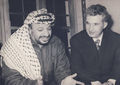 Yasser Arafat con Nicolae Ceaușescu durante una visita a Bucarest nel 1974
