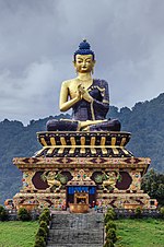 Gran estatua de Gautama Buddha en Buddha Park de Ravangla, Sikkim, India