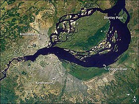 Спутниковая фотография столиц Браззавиля (Республика Конго) и Киншасы (ДР Конго)