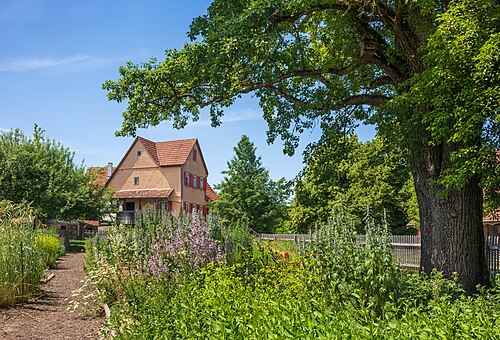 Большой приусадебный сад в музее под открытым небом Гогенлоэ, Швебиш-Халль, Баден-Вюртемберг