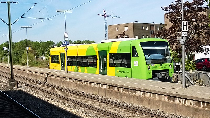 File:Korntal-Strohgäubahn- Mai 2015 by-RaBoe 02.jpg