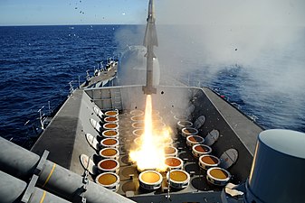 Sea Wolf luftvärnsrobot avfyras från ett örlogsfartyg.