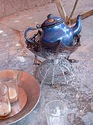 In' Sahel wurrd gröön Tee düchtig stark mit völ Sucker drunken