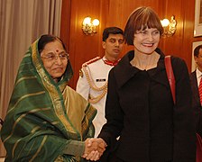 スイスのミシュリン・カルミー＝レイ大統領と（2007年11月7日）