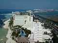 Cancun Ada'sının havadan görünüşü