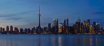 Pôr do sol na cidade de Toronto visto das Toronto Islands, Canadá. (definição 6 759 × 3 001)