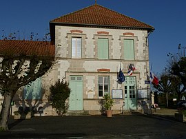 The town hall in Clion